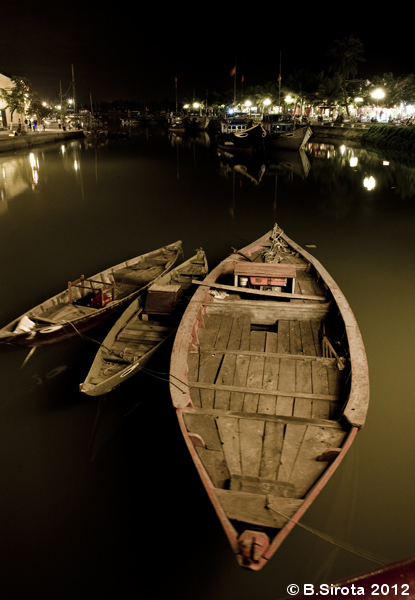Rowing boats in Hoi An